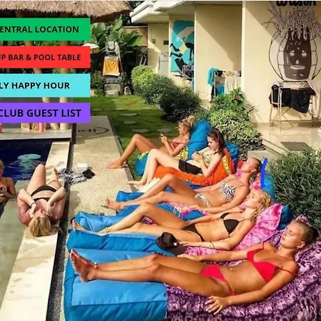 Castaway Hostel